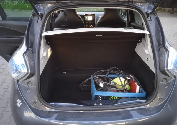 Renault Zoe cena 56000 przebieg: 83000, rok produkcji 2018 z Kielce małe 191